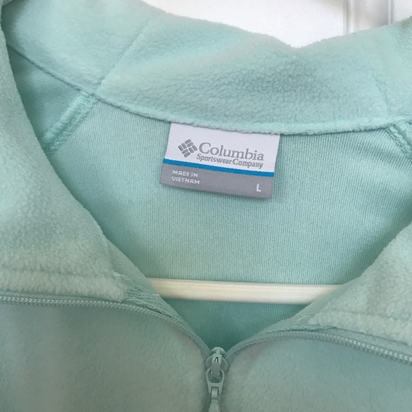 Columbia Pullover - Picture 2 of 3